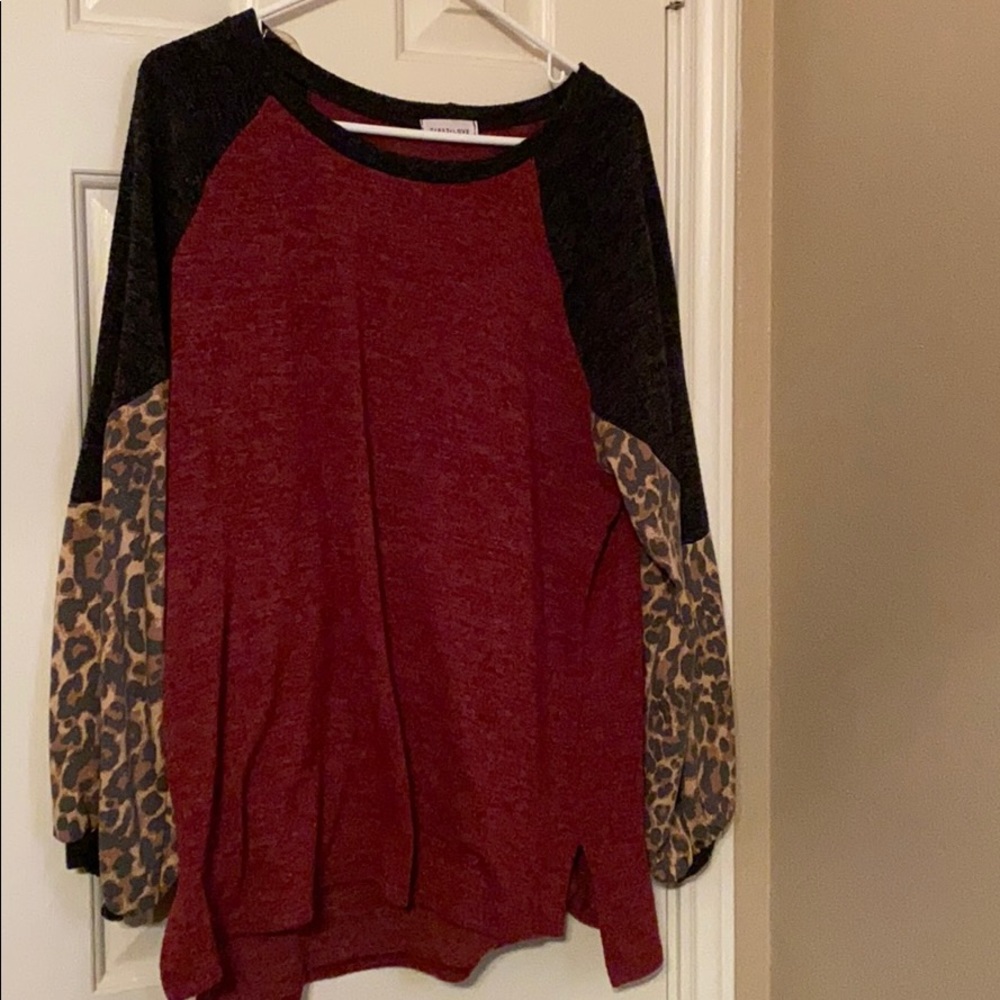 Leopard Bubble Sleeve Sweater - Chic Soul
